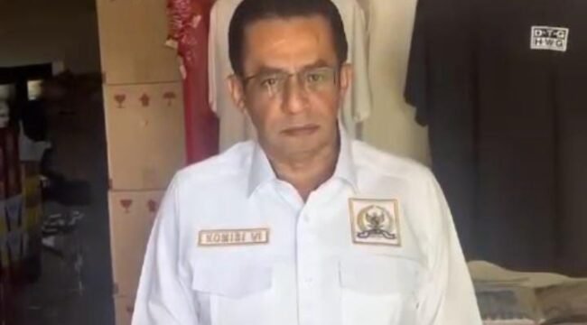 Anggota Komisi VI DPR RI, Rizal Bawazier, mendatangi Outlet HWG yang terletak di jalur Pantura Ampelgading, Kabupaten Pemalang