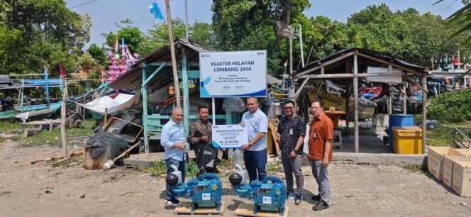 
					BRI Cabang Pemalang Berikan Bantuan 4 Mesin Perahu dan Dana Rp23 Juta untuk Nelayan Tanjungsari