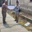 Penyerahan bantuan ini dilakukan secara simbolis, oleh Rahman Hakim, Supervisor Penunjang Operasional BRI Cabang Pemalang, kepada Kepala Desa Kuta, Cahyono pada Kamis, 22 Oktober 2026